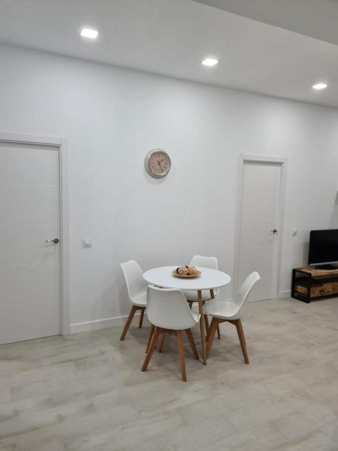 Apartamento Pet-Friendly En Atocha By Bebalmy Apartment Мадрид Екстериор снимка
